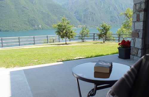 Anfo Apartment | Studio with lake view