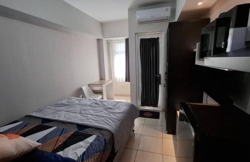 Bekasi Apartment | Studio with pool & next to mall