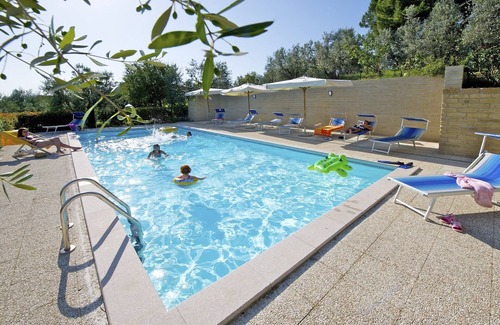 Vinci Apartment | Studio with private balcony, great views, wifi, shared pool, close to village