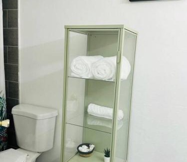 Driftwood Apartment | Studio with Terrace Near Hard Rock-Patio