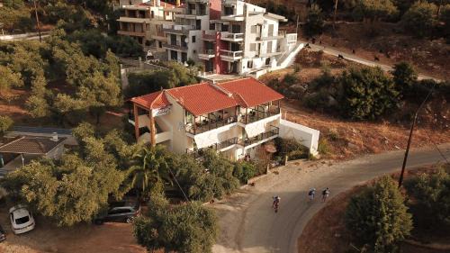 Chrisi Ammoudia Apartment | Studios Apollon