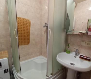 Dnipro Apartment | Studios in the city center Menorah Passage Госпиталь, Мечникова 7 - 10 минут на трансорте
