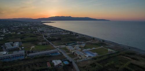 Pyrgos Psilonerou Apartment | Studios Kydonia