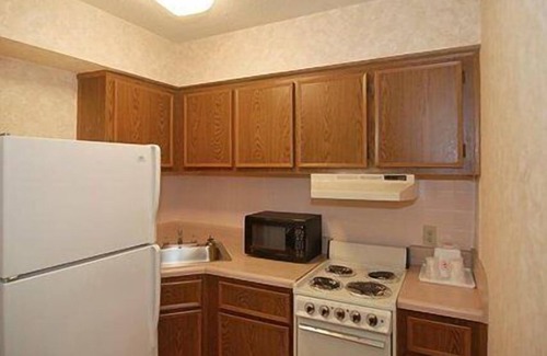 South Norfolk Hotel | STUDIOS & SUITES 4 LESS CHESAPEAKE