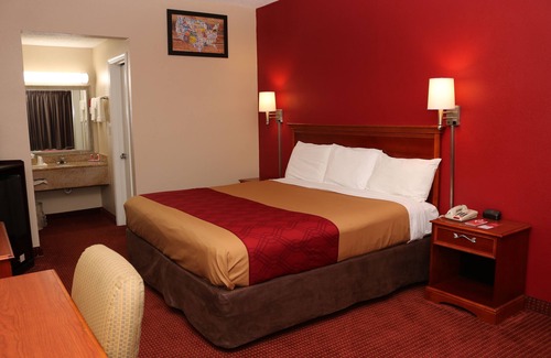 South Norfolk Hotel | STUDIOS & SUITES 4 LESS CHESAPEAKE
