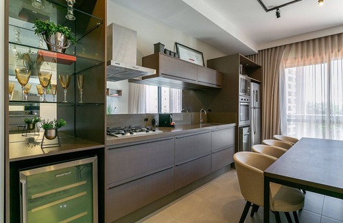 Centro Apartment | Studios Tower by Viva - Prédio com piscina e estacionamento no centro de Floripa