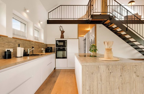 Wermelskirchen Apartment | Stunning 160m2 Vacation Rental with Unrestricted Forest Views