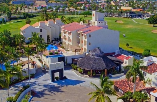 Campo de Golf Fonatur House | Stunning 1BR Suite Steps to Plaza Italia Square
