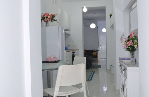 Pla del Bon Repos Apartment | Stunning 2 Bedroom Apartment Fully Refurbished With Air-conditioning