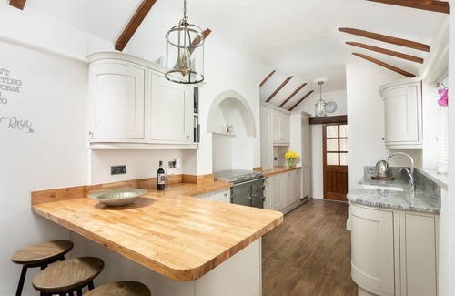 Salisbury House | Stunning 2BD property w/garden in Salisbury