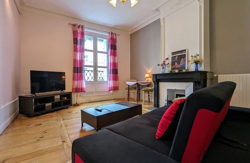 Le Puy-en-Velay Apartment | Stunning 2BR Apartment in Historic Le Puy-en-Velay with Modern Amenities