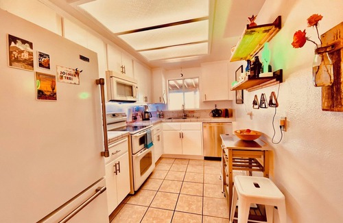 Joshua Tree Villa | Stunning 3-Bed/2-Bath Villa with Hot Tub, Pool, & Garden in Joshua Tree