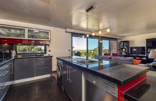 Bemposta House | Stunning 3 bedroom en-suite house in farm with pool