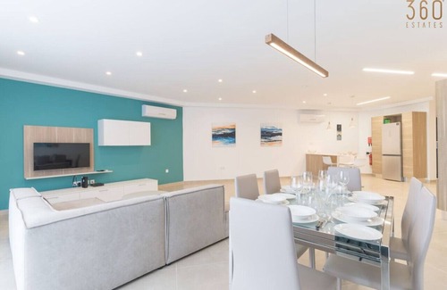 Xaghra Apartment | Stunning 3BR home in Gozo with access to pool !