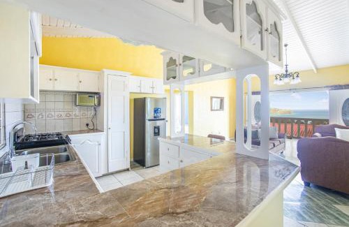 Charlotte Apartment | Stunning 3BR Oceanview Getaway