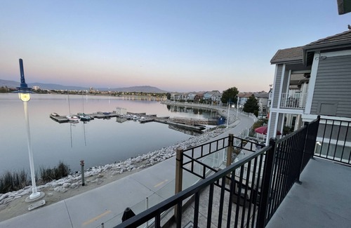 Sparks House | Stunning 5 bedroom Home: Breathtaking Views in Sparks Marina - Reno