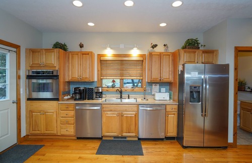 Thayerville House | Stunning 7 Bedroom 6.5 Bath Lakefront Home with Dock Slip