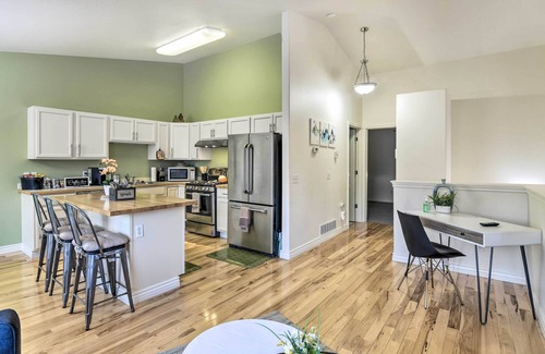 Russian Jack Park House | Stunning Anchorage Townhome ~ 5 Mi to Dtwn!