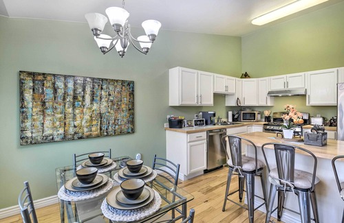 Russian Jack Park House | Stunning Anchorage Townhome ~ 5 Mi to Dtwn!