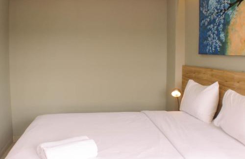 Cikarang Apartment | Stunning and Comfortable 1BR Apartment Mustika Golf Residence By Travelio
