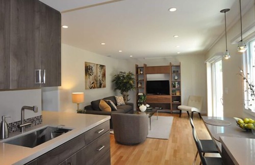 Northwest Berkeley Apartment | Stunning and walkable 1 Bdrm Near the North Berkeley Bart