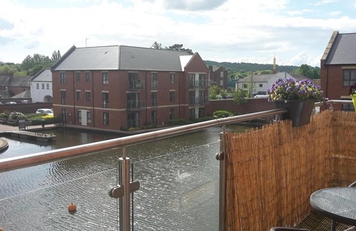 Stourport-on-Severn Apartment | Stunning apartment in Stourport-On-Severn