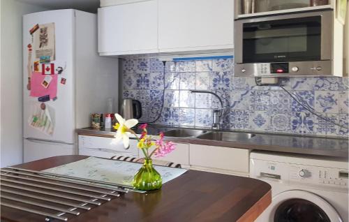 Ostra Sonnarslov Apartment | Stunning Apartment In Östra Sönnarslöv