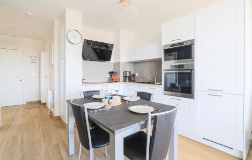 Stella-Plage Apartment | Stunning Apartment In Stella Plage