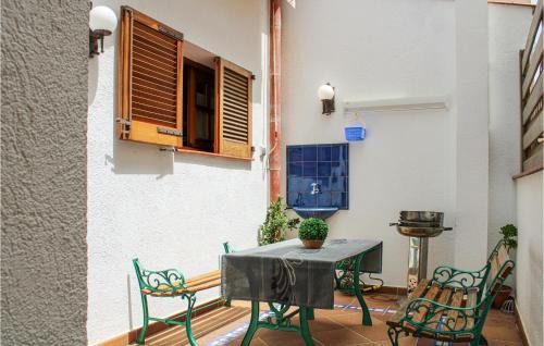 Tossa de Mar Apartment | Stunning Apartment In Tossa De Mar