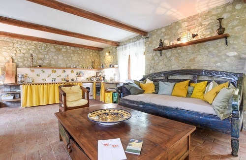 Ficulle Apartment | Stunning apartment in Ficulle with WiFi