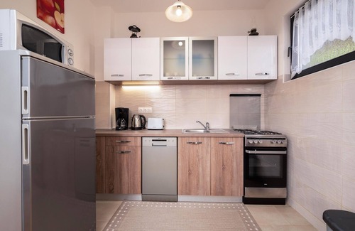 Valbandon Apartment | Stunning apartment in Fazana with WiFi
