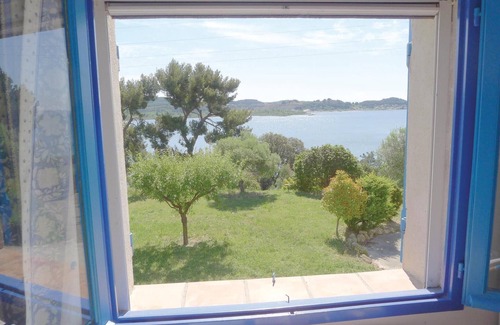 Istres Apartment | Stunning apartment in ISTRES with WiFi