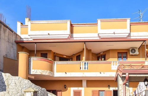 Limbadi Apartment | Stunning apartment in Limbadi with WiFi