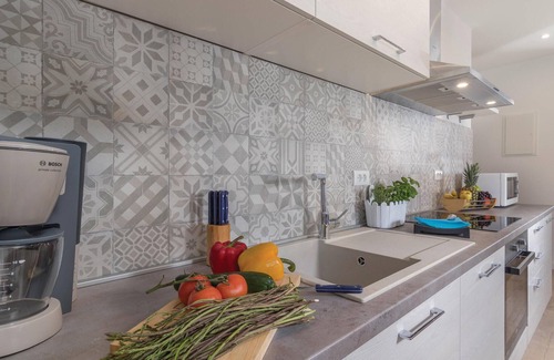 Sveta Nedelja Apartment | Stunning apartment in Labin with sauna
