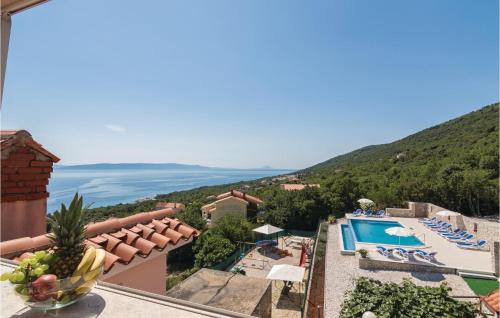 Ravni Apartment | Stunning Apartment In Labin With Wifi
