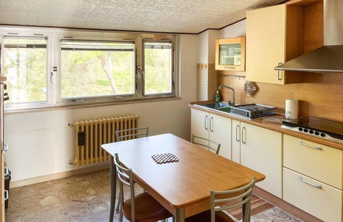 Penne Apartment | Stunning apartment in Penne with WiFi