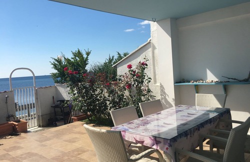 Ravda Villa | Stunning beach front Villa Pranamaya Ravda,close to Unesco heritage Old Nessebar