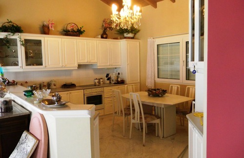 Nerantza Villa | Stunning Beachfront Villa on the Gulf of Corinth