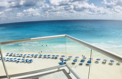 Punta Cancun Condo | Stunning Beachfrt 2BRM Condo on Cancun Beach.Step Onto Sand & Walk to Nightlife!