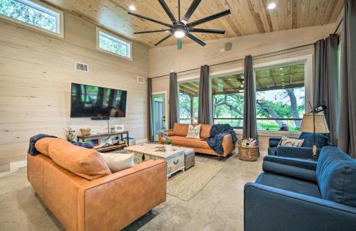 Blanco House | Stunning Blanco Home with Direct River Access!