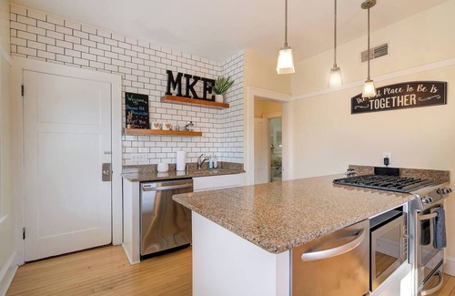 Brewers Hill Apartment | Stunning Brewers Hill Retreat with 2 bedrooms & 1 bath