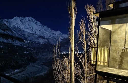 Hunza Ski Chalet | Stunning Cliff-edge 2-bedroom Chalet in Karimabad