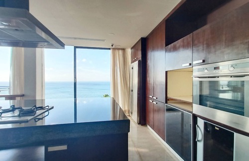 Jimbaran Villa | Stunning Cliff Villa in Kubu