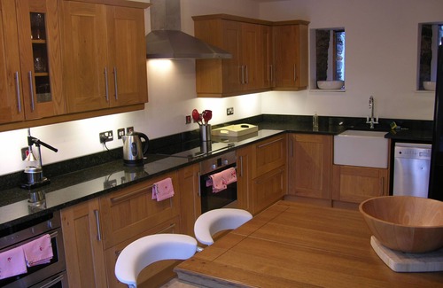 Colintraive House | Stunning contemporary Barn conversion sleeping 14 in 7 bedrooms