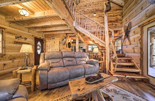 Cosby Cabin | Stunning Creekside Cosby Cabin w/Deck + Fire Pit!