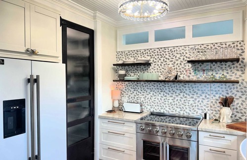 Pirates Beach House | Stunning Design Style Meets Laid-Back Beach Life
