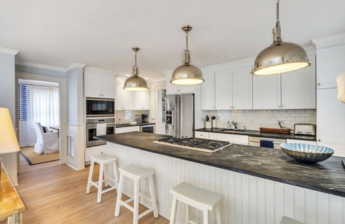 East Hampton North House | Stunning East Hampton home, large pool, deck, screened-in porch, outdoor.