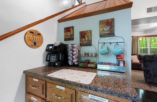 Lakewood House | Stunning Family Cabin near Wheeler Lake! Close to beach, UTV/Snowmobile trails