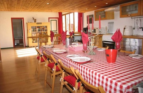 Chatenet House | Stunning Gite, pool + wine tasting room. Beautiful views down the Seugne valley