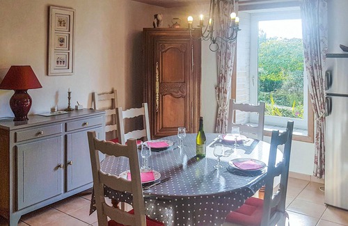 Plogastel-Saint-Germain House | Stunning home in Plogastel St Germain